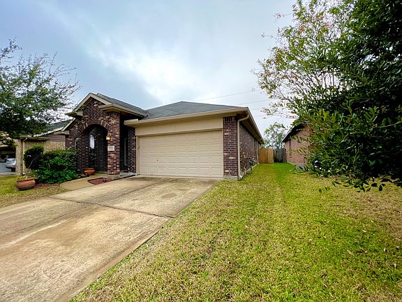 2nd image of 11907 Golden Lodge Ln