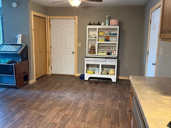 3rd image of 1017 S College Ave