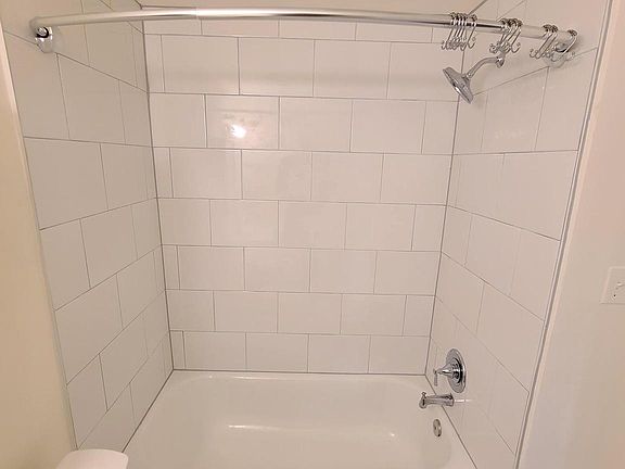 3rd image of 8662 Fountain Valley Dr