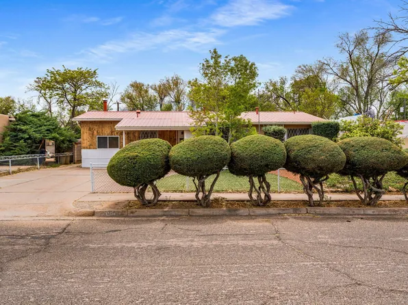 2704 Alamosa Dr, Santa Fe, NM 87505