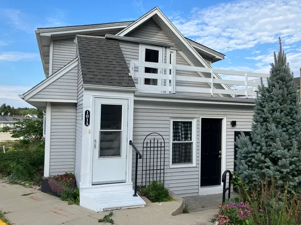101A Storck St, Slinger, WI 53086