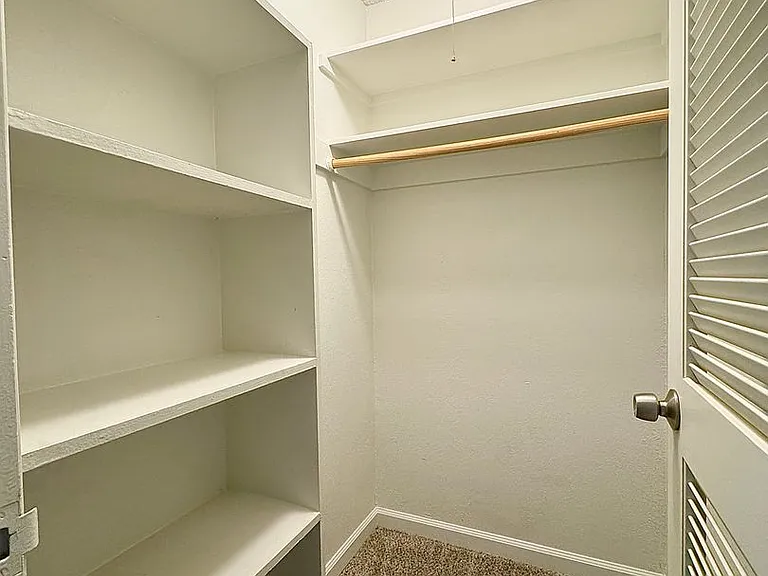 1425 Magnolia Ave — Photo 10