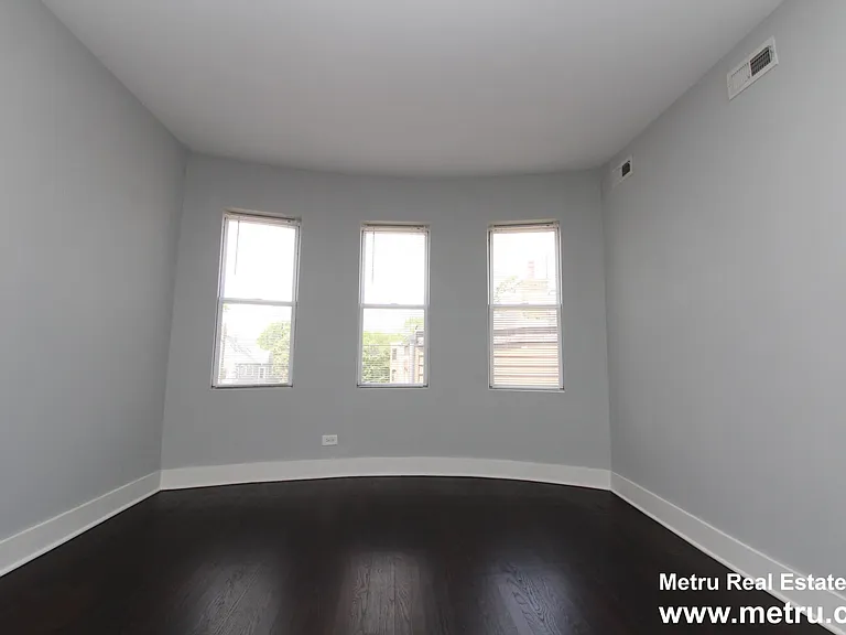 2130 N Sawyer Ave #2E — Photo 6