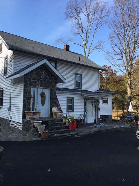 1st image of 674 Route 212