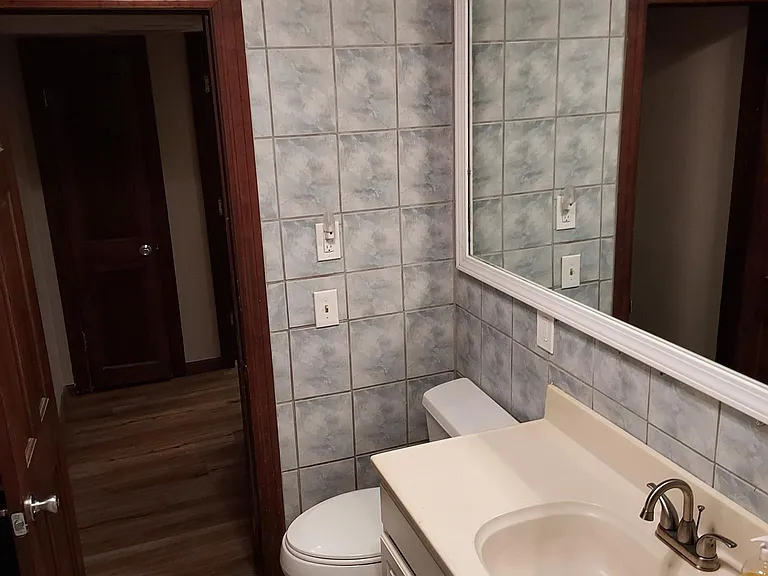2721 Sidney Ave — Photo 14