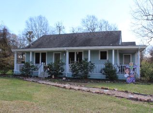 6414 Howe St, Groves, TX 77619