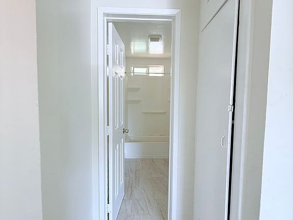5th image of 612 W Maitland St APT B