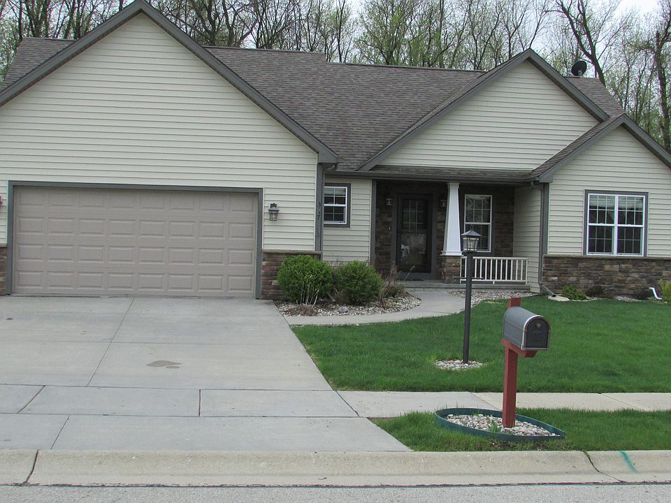 1st image of 317 Coventry Cir