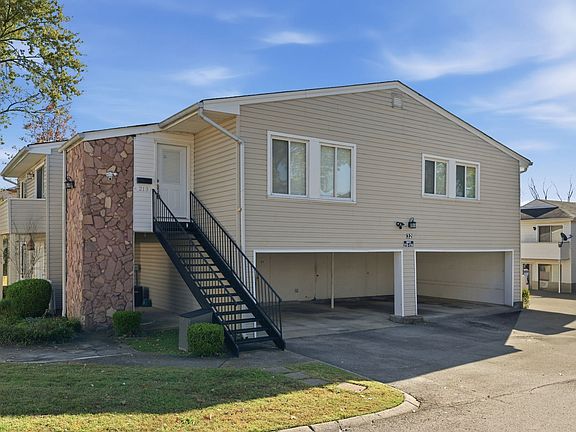 5th image of 810 Bellevue Rd APT 214
