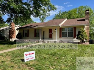 10506 NW 57th St, Kansas City, MO 64152