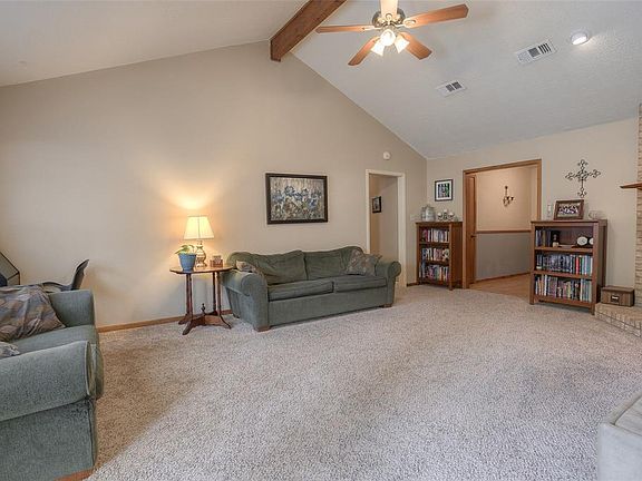5th image of 3332 Thornwood Way