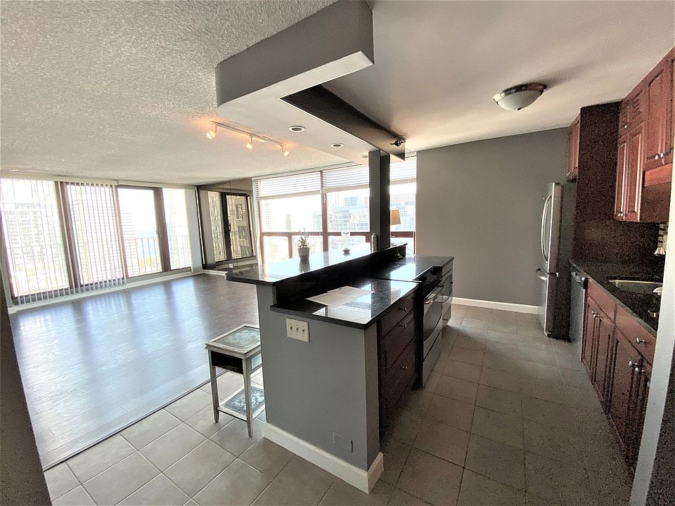 1st image of 200 N Dearborn St Unit 4303