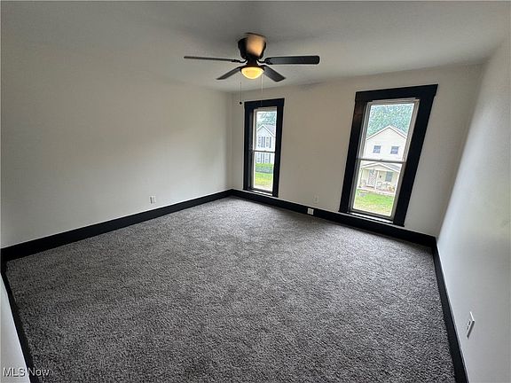 2nd image of 1321 Woodlawn Ave