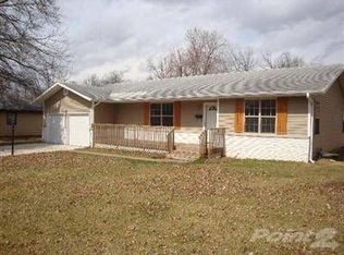 2423 E Langston St, Springfield, MO 65804