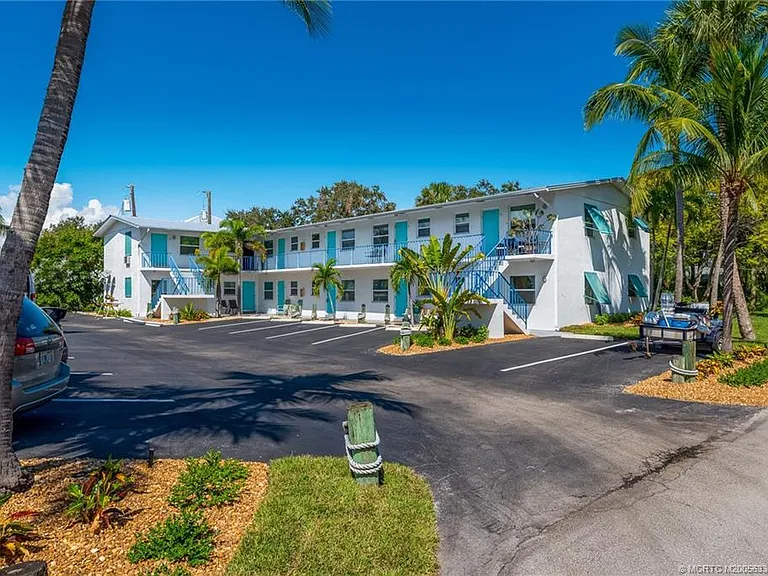 660 SW Bryant Ave #10 — Photo 11