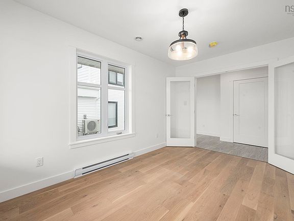 5th image of 271 Provence Way