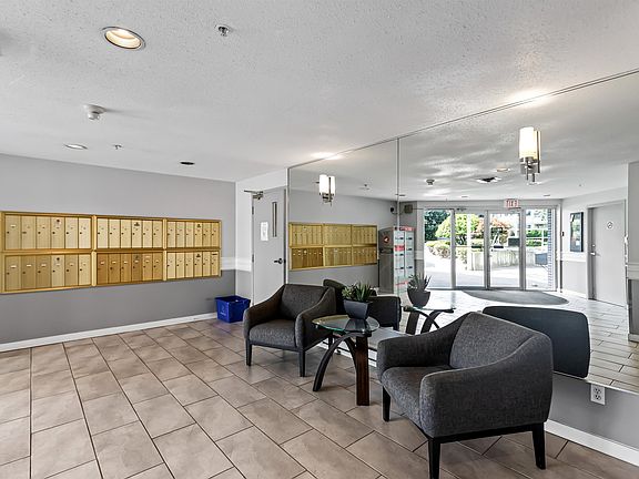 3rd image of 19236 Ford Rd #304