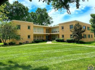 1301 SW Fillmore St #27, Topeka, KS 66604