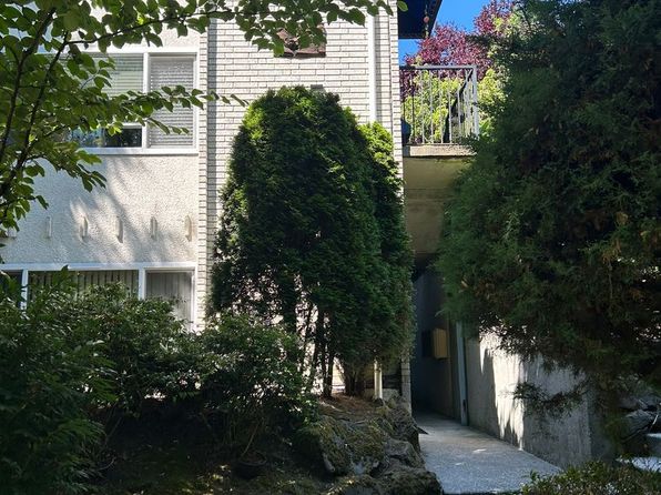 415 18th Ave E APT 202