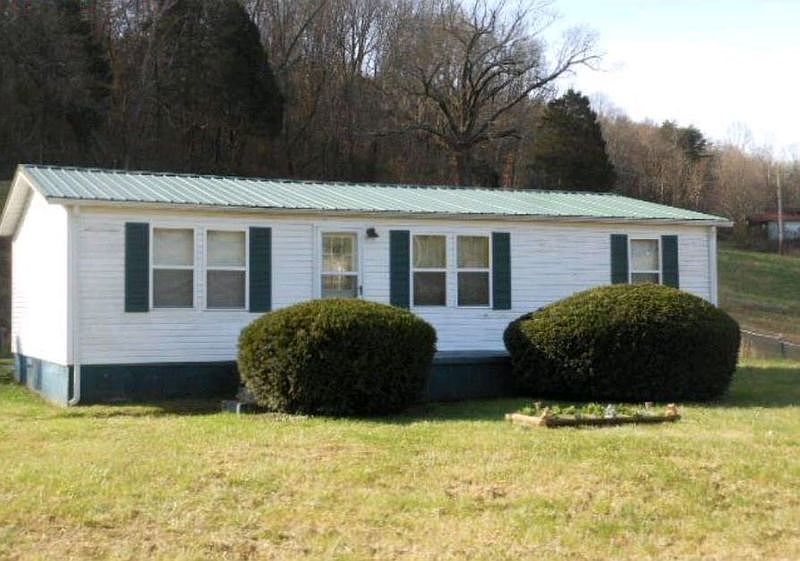 1st image of 2917 Cherokee Dr