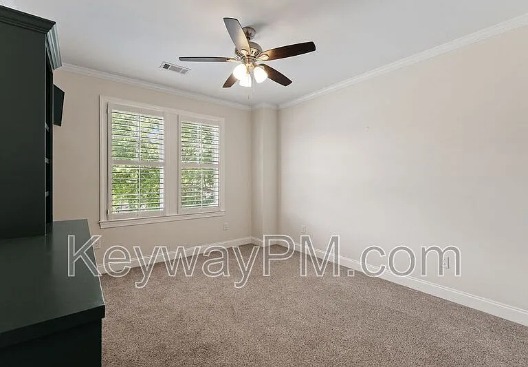 232 Dixon Ct — Photo 23
