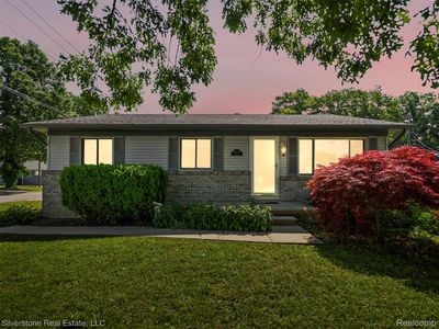 2807 Hartline Dr, Rochester Hills, MI, 48309