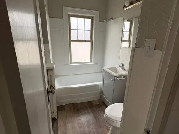 1292 Cove Ave APT 7, Lakewood, OH 44107