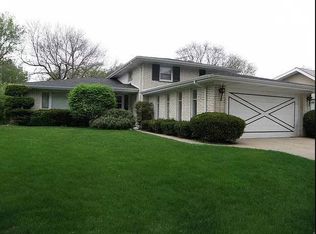 3144 Greenleaf Ave, Wilmette, IL