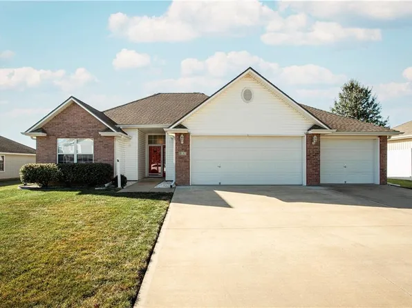 307 SW Crestview Dr, Grain Valley, MO 64029