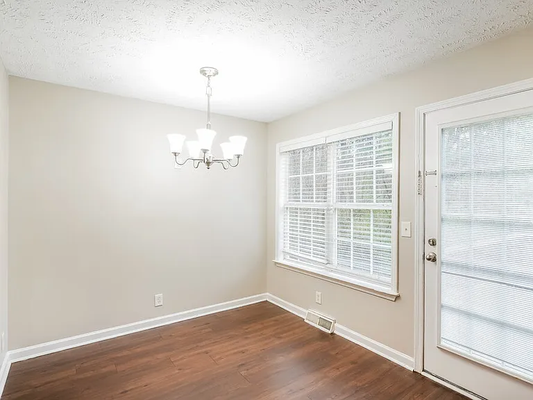 208 Painter Dr — Photo 6