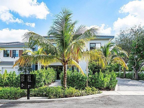 2nd image of 2211 Florida Blvd #A