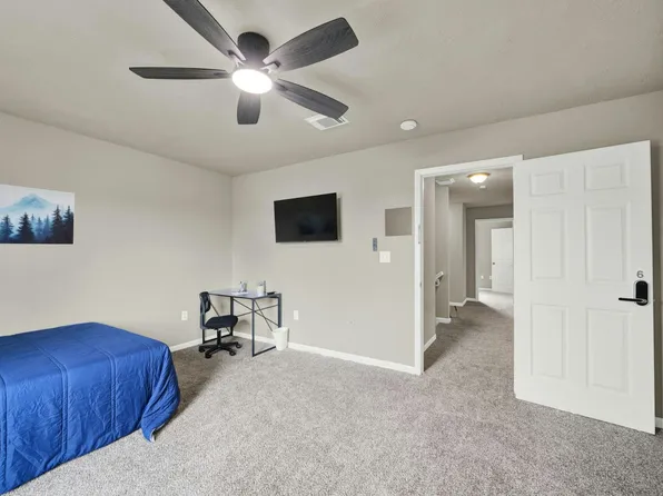 1917 Sadler St #2C, Houston, TX 77093