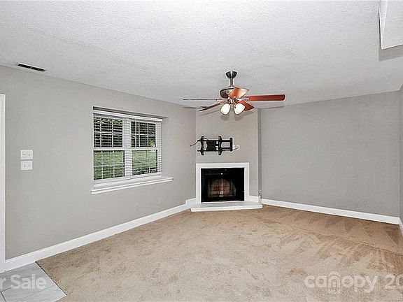 5th image of 8502 Castle Pine Ct