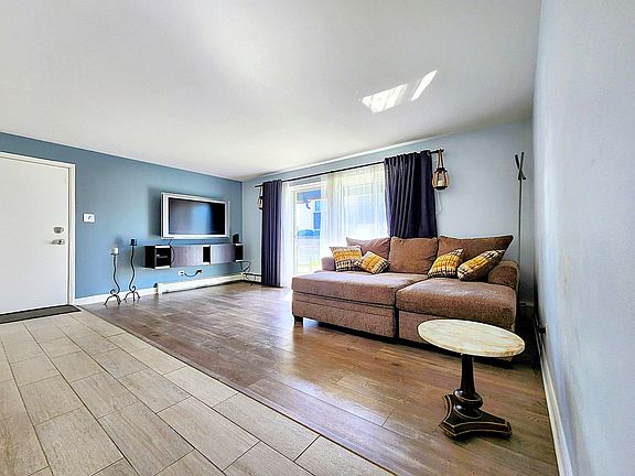 4th image of 11131 S 84th Ave APT 1A