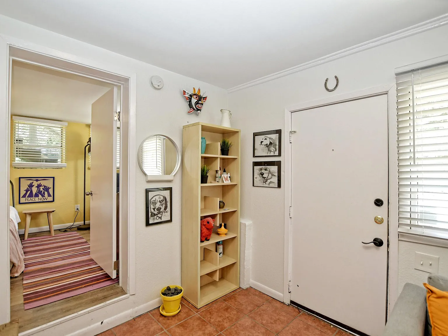 2 bed, 770 sqft, $1,800 — Photo 4