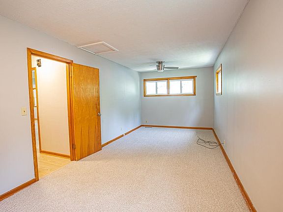 3rd image of 515 N Dexter Ave