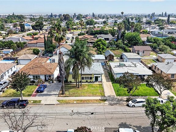 3rd image of 15043 Howellhurst Dr