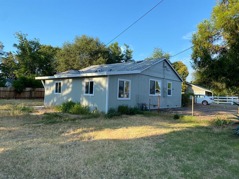 1st image of 840 Live Oak Way