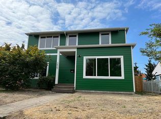 3829 49th Ave SW, Seattle, WA 98116