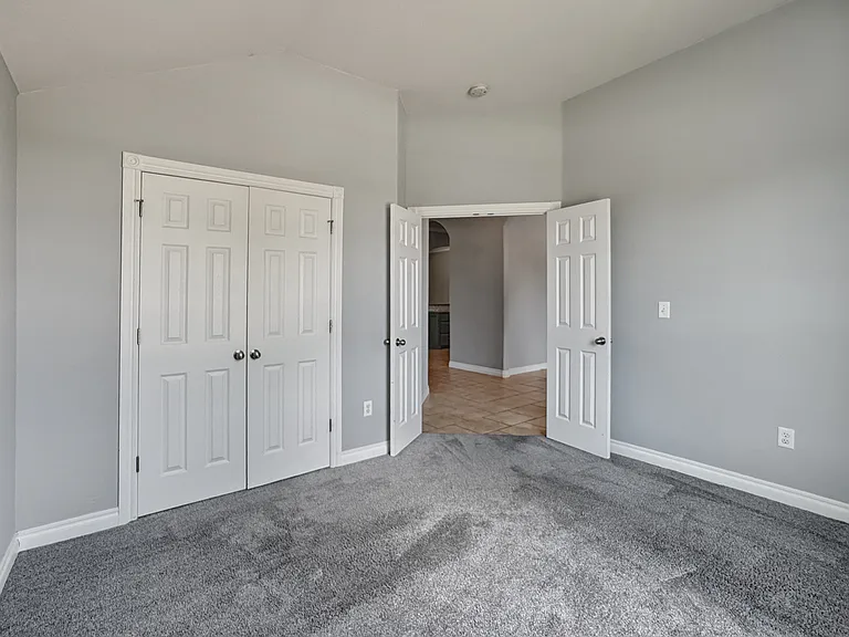 2912 Tara Ln — Photo 28