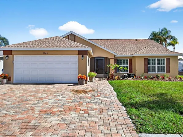 7923 Woburn St, New Port Richey, FL 34653
