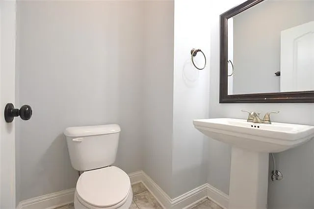 172 Nickel Loop — Photo 15