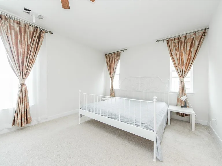 15406 Easton Gate Ln — Photo 24