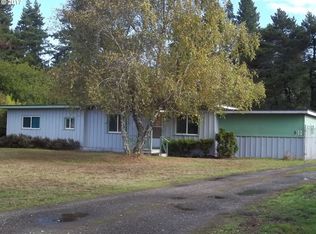 440 N 8th St, Lakeside, OR 97449