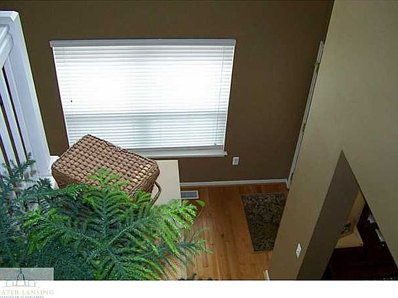 2nd image of 6869 Cotswald Dr