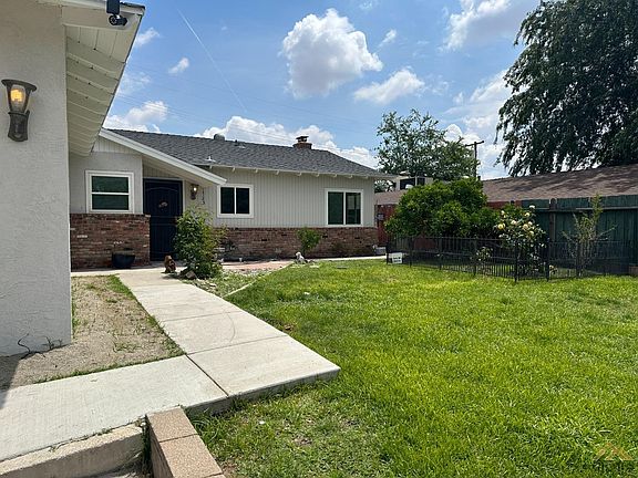 2nd image of 1723 Oswell St
