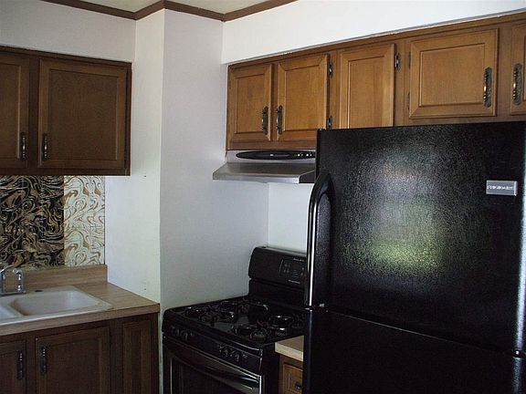 4th image of 2205 Corby Blvd