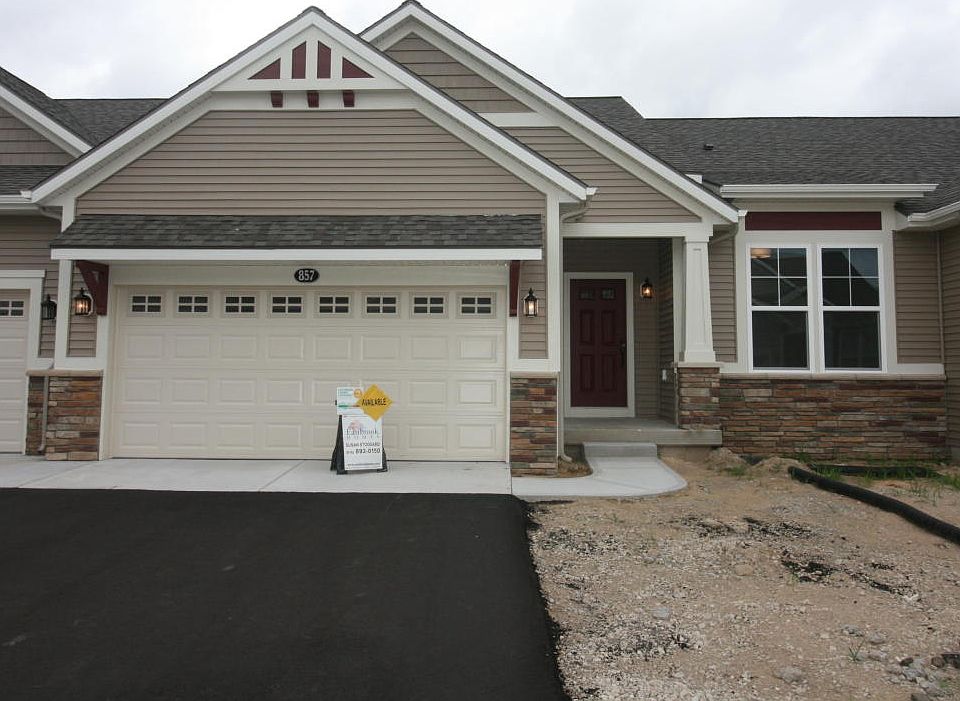 1st image of 857 Cook Crossing Dr SE #31