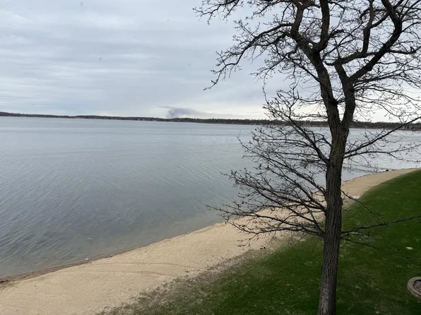 321 Park Lake Blvd #308, Detroit Lakes, MN 56501