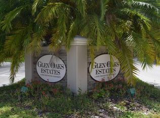 3635 Calliandra Dr, Sarasota, FL 34232